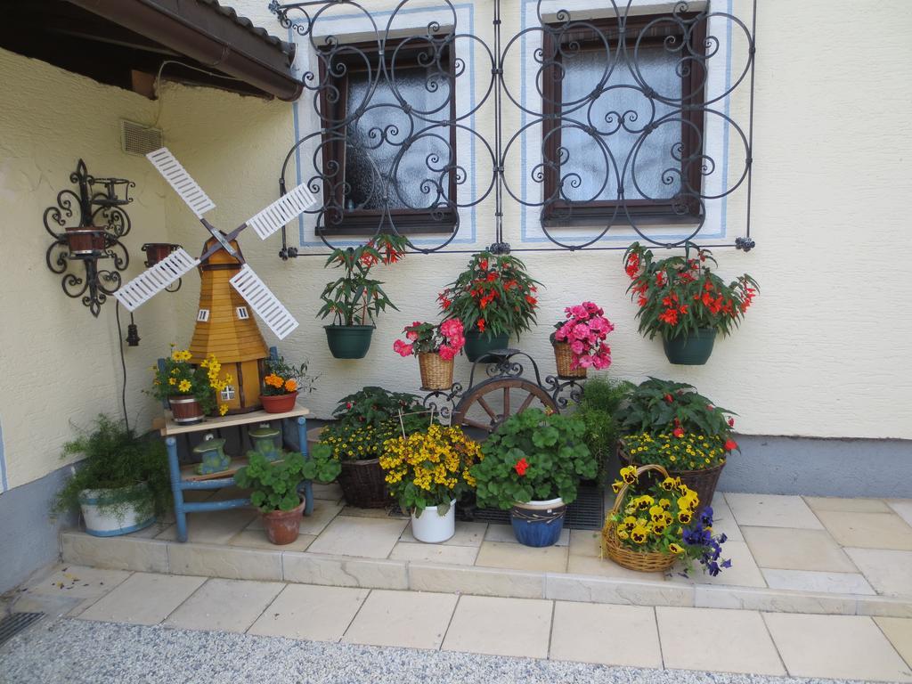 Gaestehaus Scharler Neukirchen am Grossvenediger Phòng bức ảnh